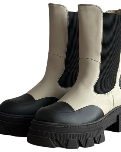 Δερμάτινο Γυναικείo Μποτάκι - F182