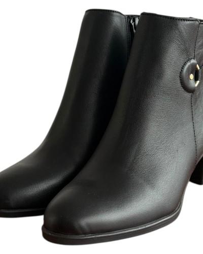 Δερμάτινο Γυναικείo Μποτάκι - F441