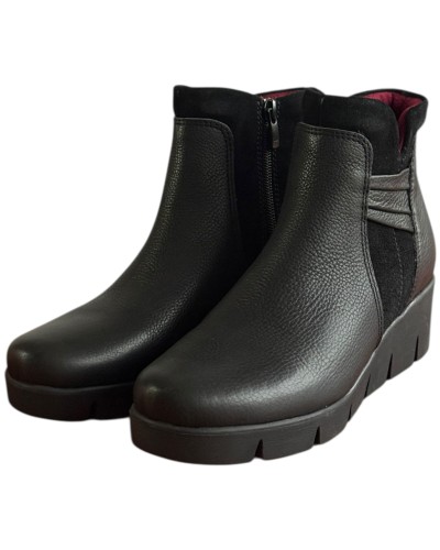 Δερμάτινο Γυναικείo Μποτάκι - F690