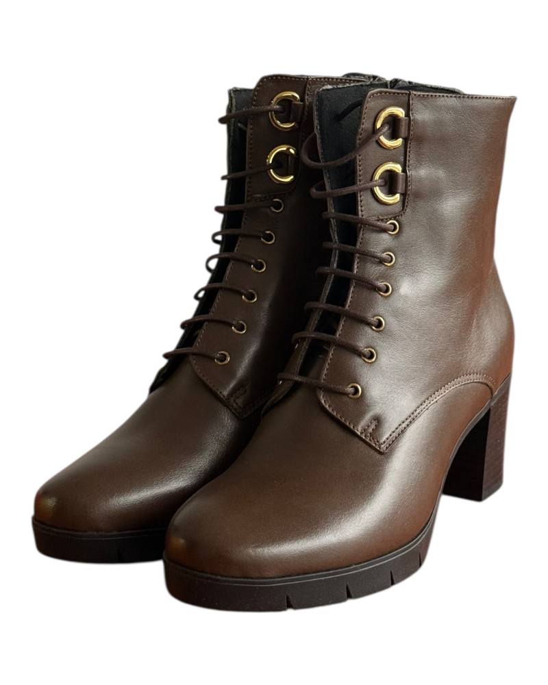 Δερμάτινο Γυναικείo Μποτάκι - F696