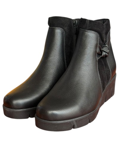 Δερμάτινο Γυναικείo Μποτάκι - F881