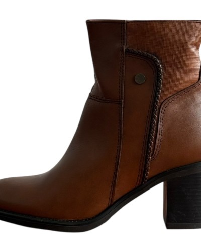 Δερμάτινο Γυναικείo Μποτάκι - M173