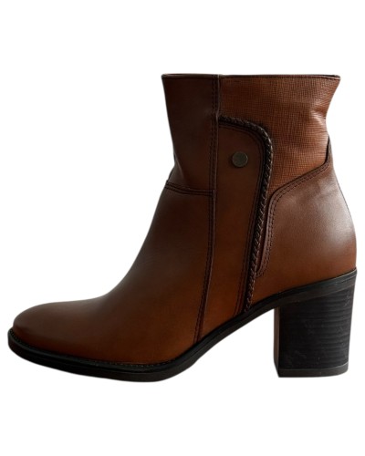 Δερμάτινο Γυναικείo Μποτάκι - M173