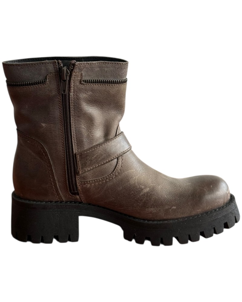 Δερμάτινο Γυναικείo Μποτάκι - M177