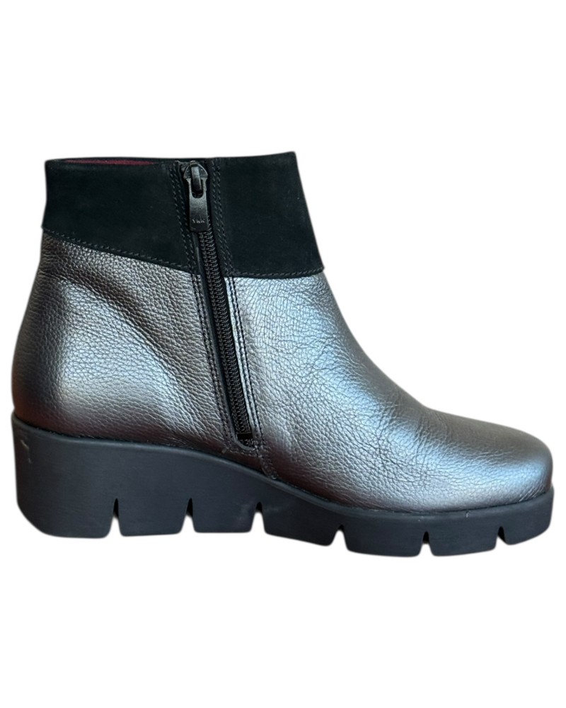 Δερμάτινο Γυναικείo Μποτάκι - M219