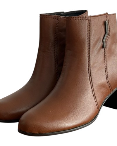 Δερμάτινο Γυναικείo Μποτάκι - M391