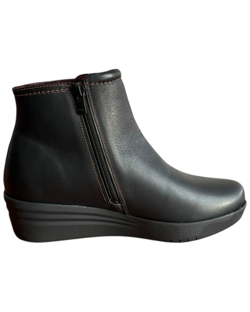 Δερμάτινο Γυναικείo Μποτάκι - M424