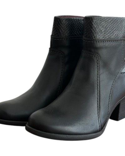 Δερμάτινο Γυναικείo Μποτάκι - M611