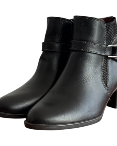 Δερμάτινο Γυναικείo Μποτάκι - M89