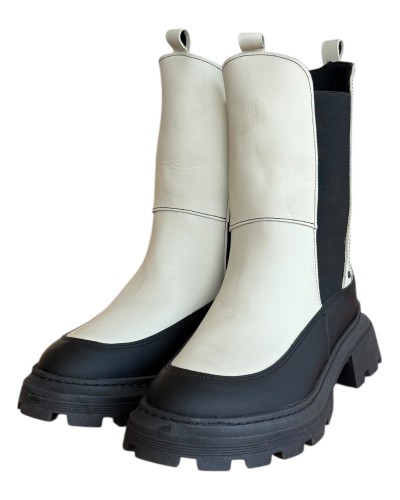 Δερμάτινο Γυναικείo Μποτάκι - N963