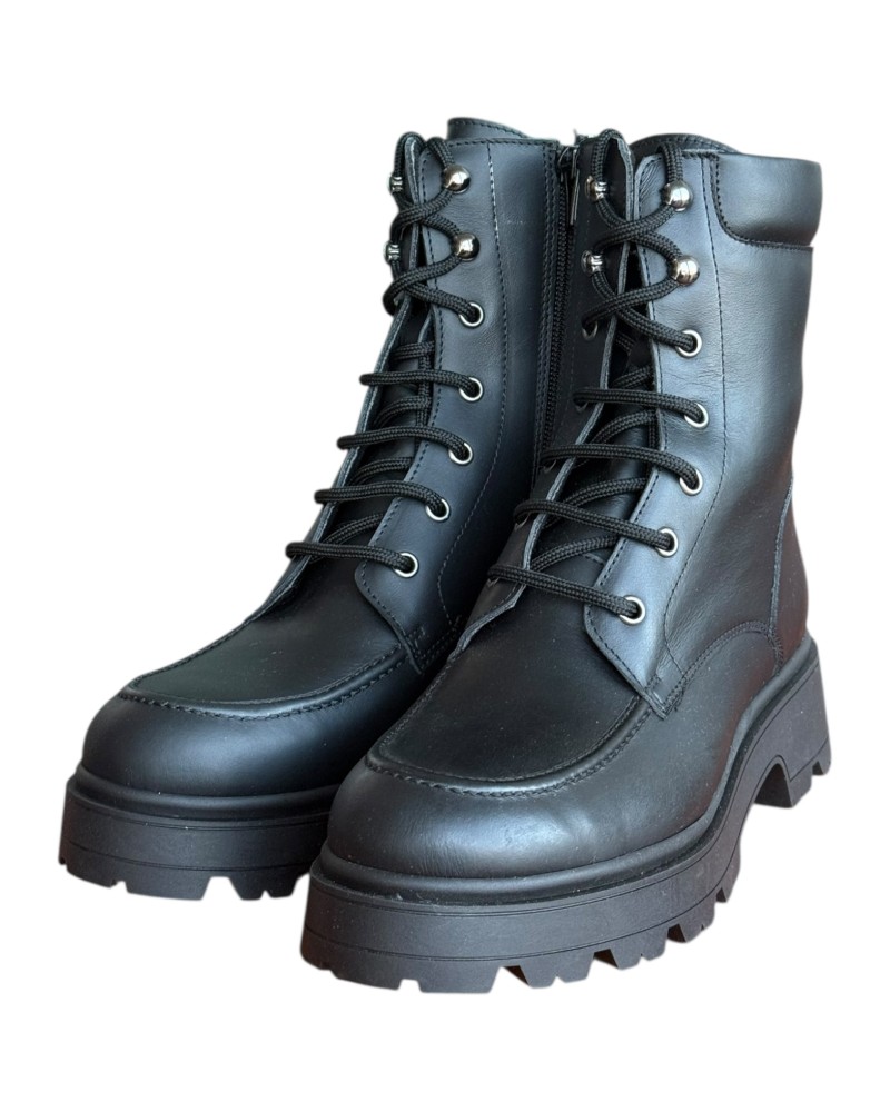 Δερμάτινο Γυναικείo Μποτάκι - W73