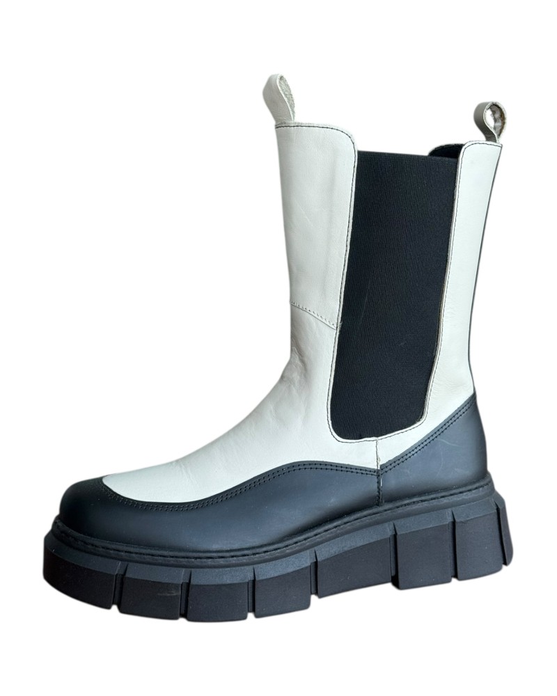 Δερμάτινο Γυναικείo Μποτάκι - W76