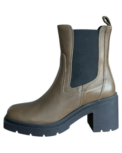 Δερμάτινο Γυναικείo Μποτάκι - W78