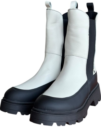 Δερμάτινο Γυναικείo Μποτάκι - W88