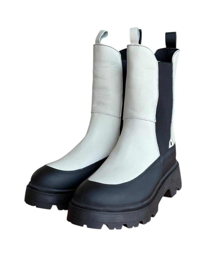 Δερμάτινο Γυναικείo Μποτάκι - W95