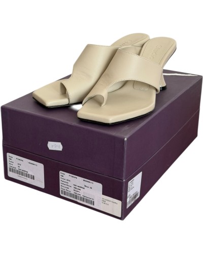 Δερμάτινη Γυναικεία Παντόφλα- A6